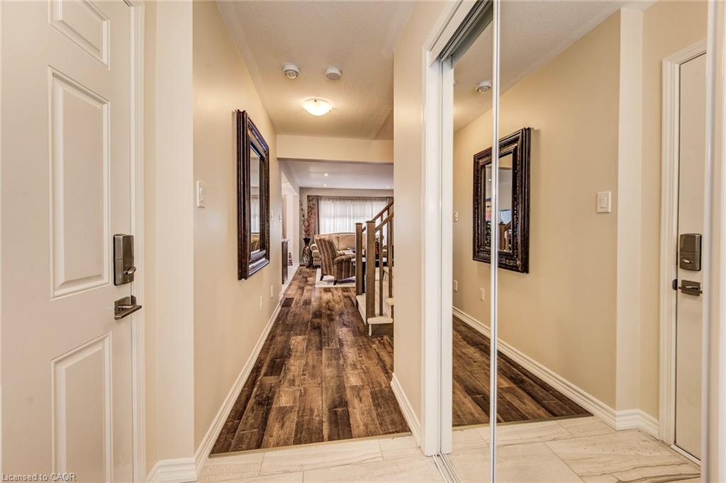 7 Stratus Street Property Photo 7