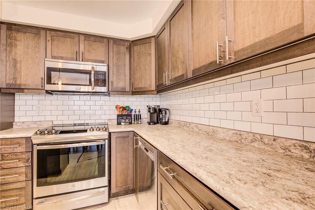 7 Stratus Street Property Photo 17