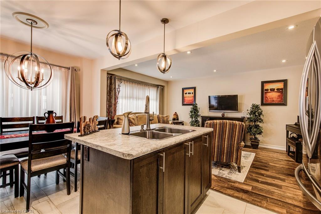 7 Stratus Street Property Photo 18