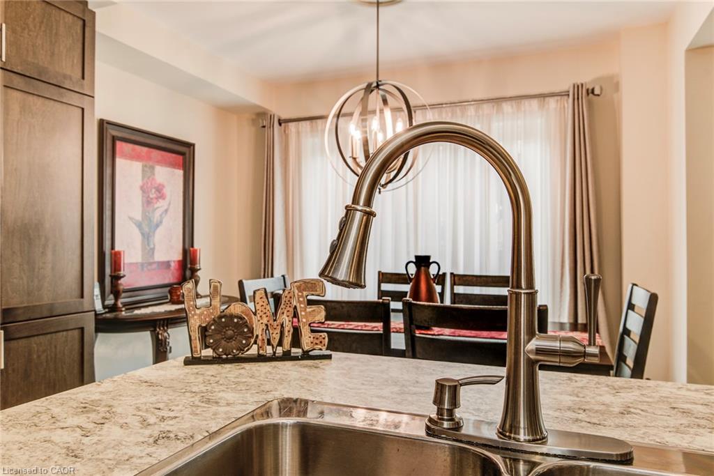 7 Stratus Street Property Photo 19