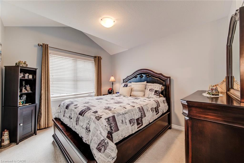 7 Stratus Street Property Photo 24