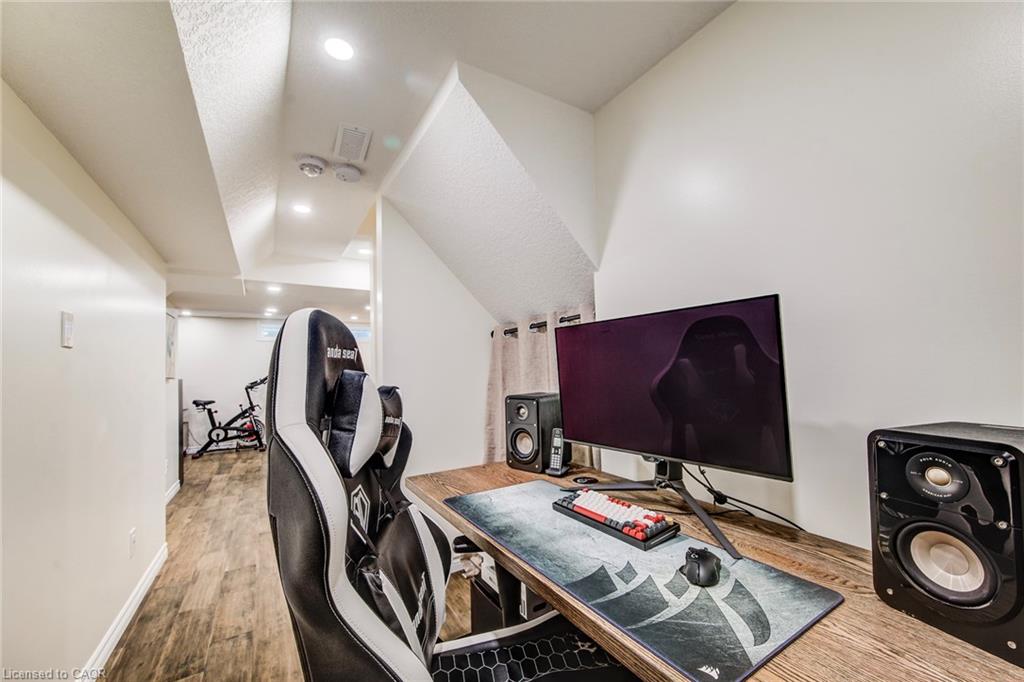 7 Stratus Street Property Photo 34