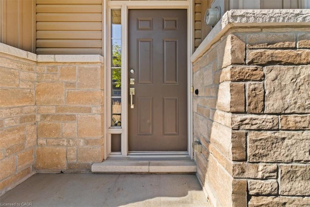 63-80 Willow Street Property Photo 4