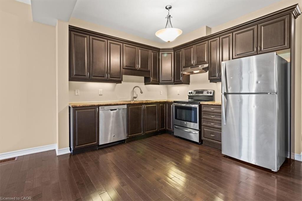 63-80 Willow Street Property Photo 10