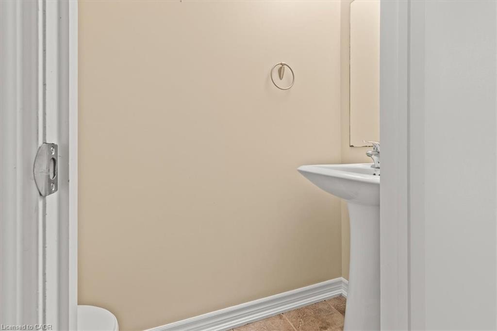 63-80 Willow Street Property Photo 13