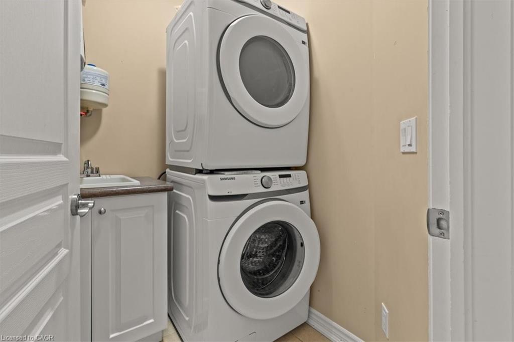 63-80 Willow Street Property Photo 25