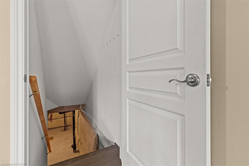 63-80 Willow Street Property Photo 26