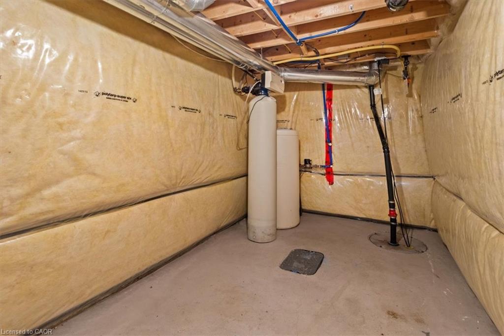 63-80 Willow Street Property Photo 27