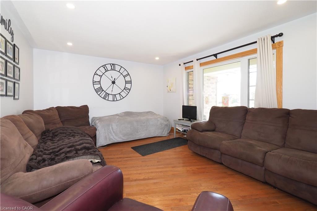 1088 Isabella Street Property Photo 10