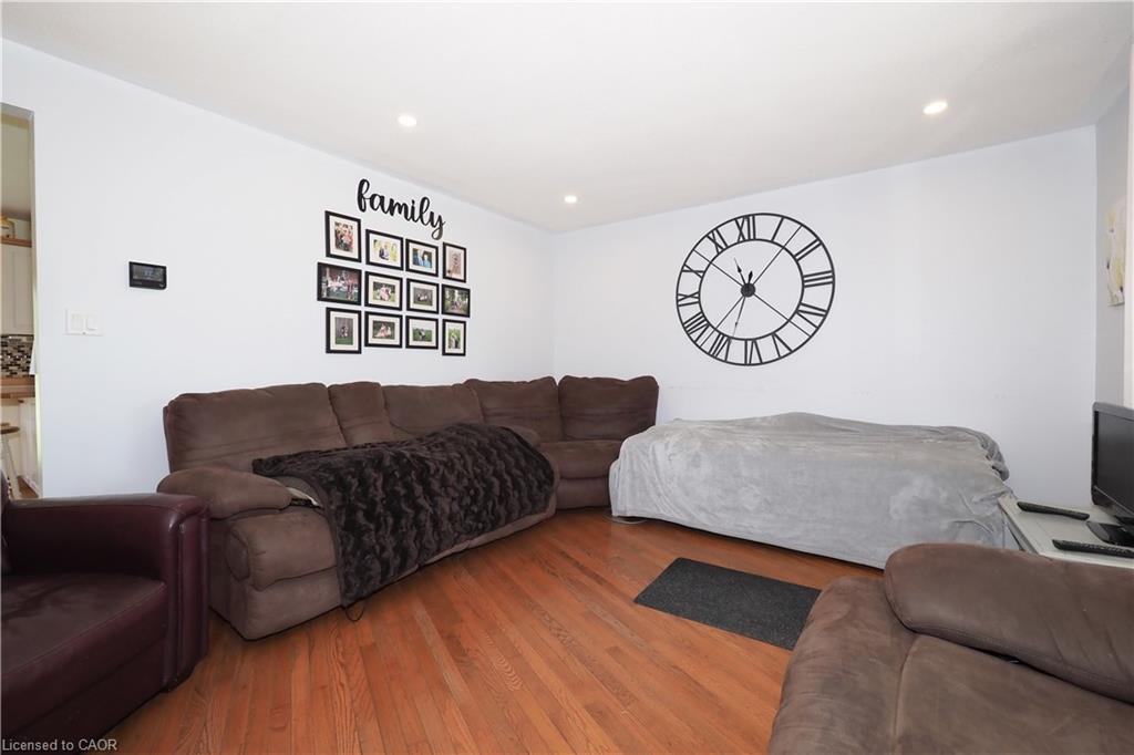 1088 Isabella Street Property Photo 11