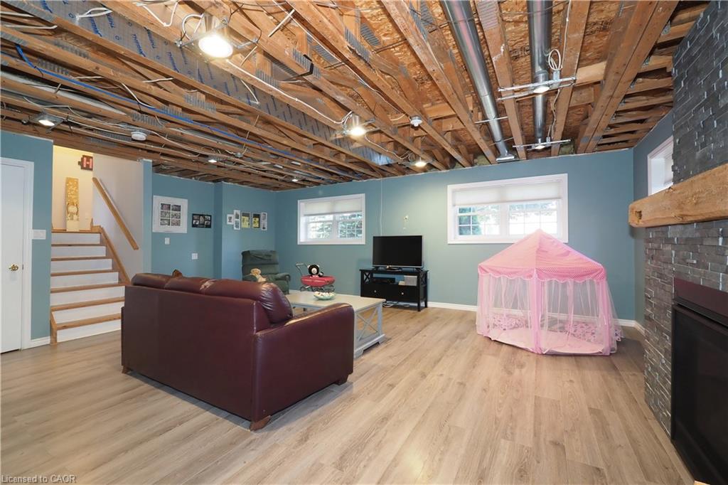 1088 Isabella Street Property Photo 32