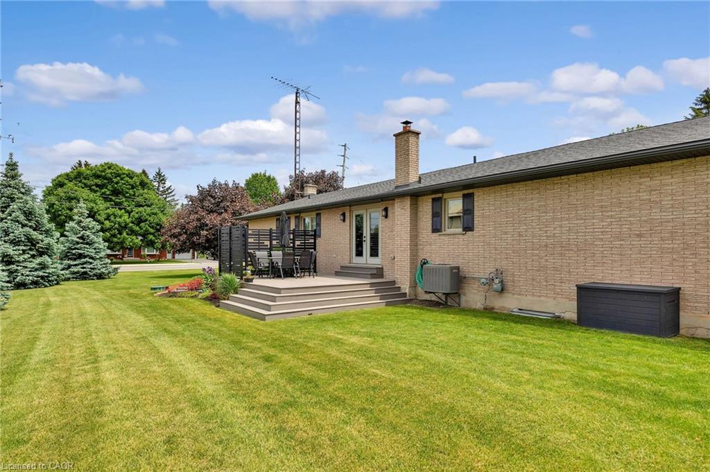 1 Shantz Place Property Photo 5