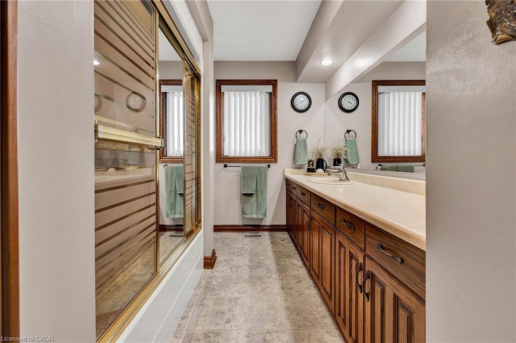 1 Shantz Place Property Photo 24