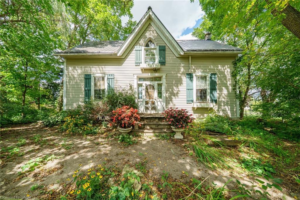 655 Townline Road W Property Photo 5