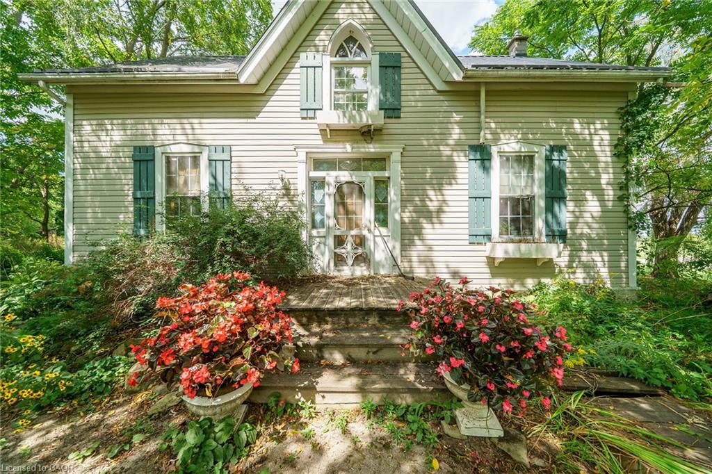 655 Townline Road W Property Photo 6