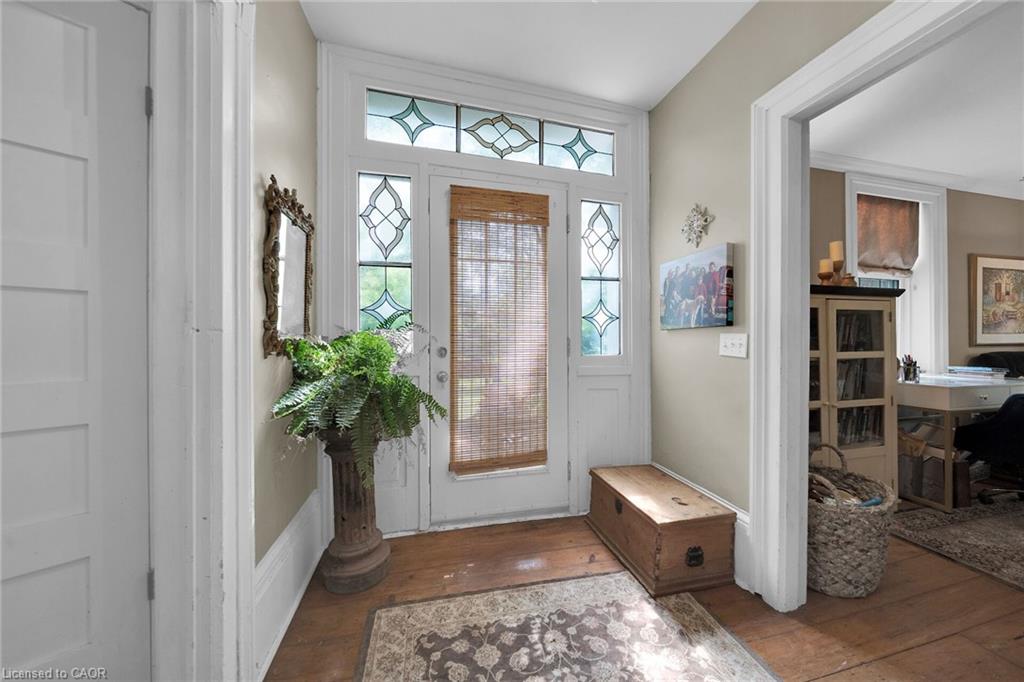 655 Townline Road W Property Photo 7