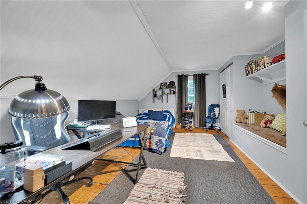 655 Townline Road W Property Photo 36