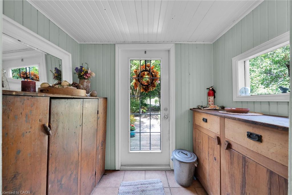 655 Townline Road W Property Photo 39