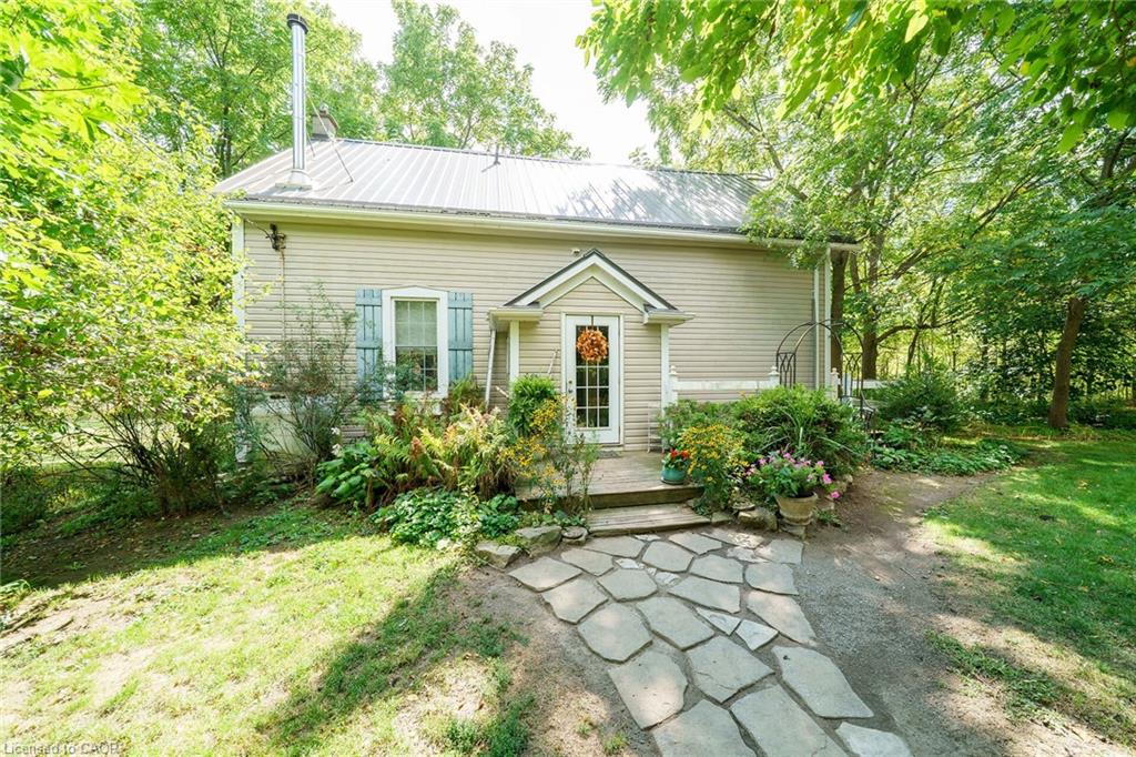 655 Townline Road W Property Photo 40