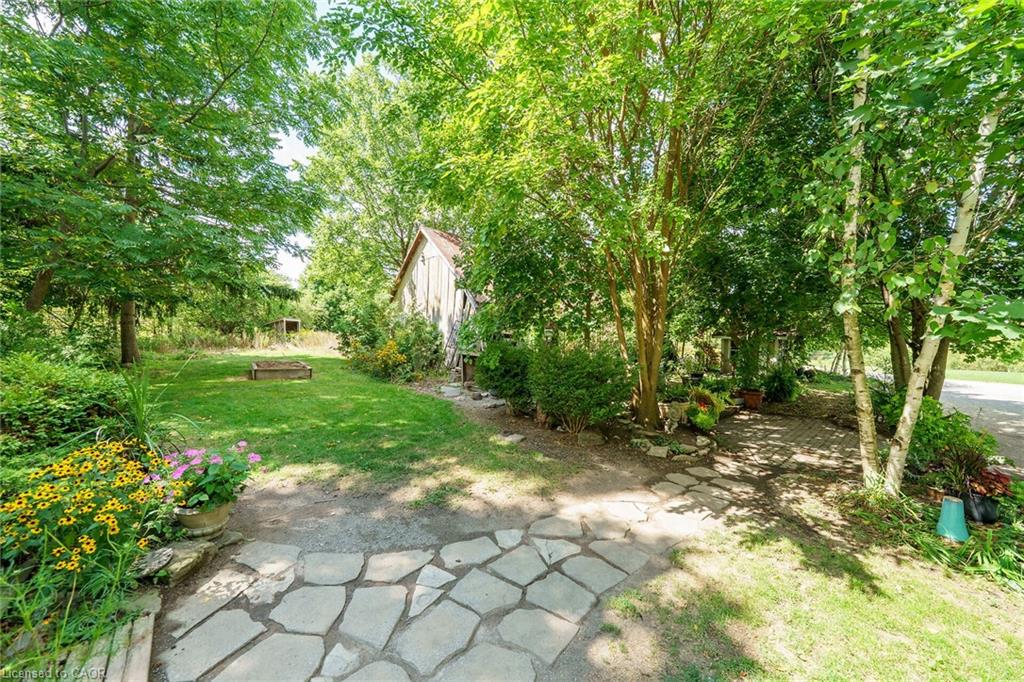 655 Townline Road W Property Photo 42