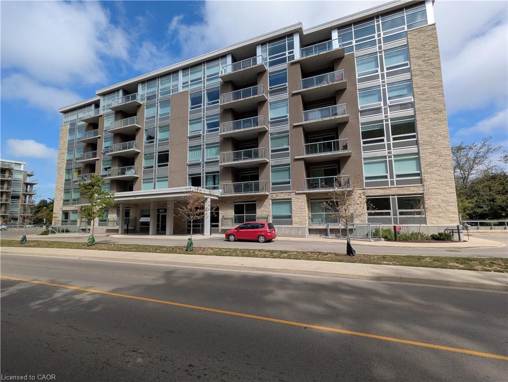 103-467 Charlton Avenue E Property Photo 1