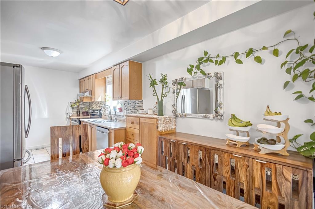 16 Jessica Street Property Photo 13