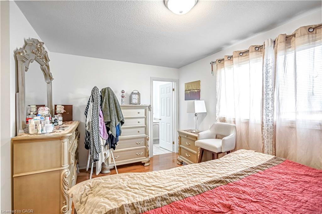 16 Jessica Street Property Photo 23