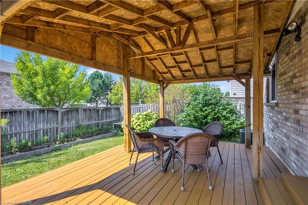 16 Jessica Street Property Photo 39