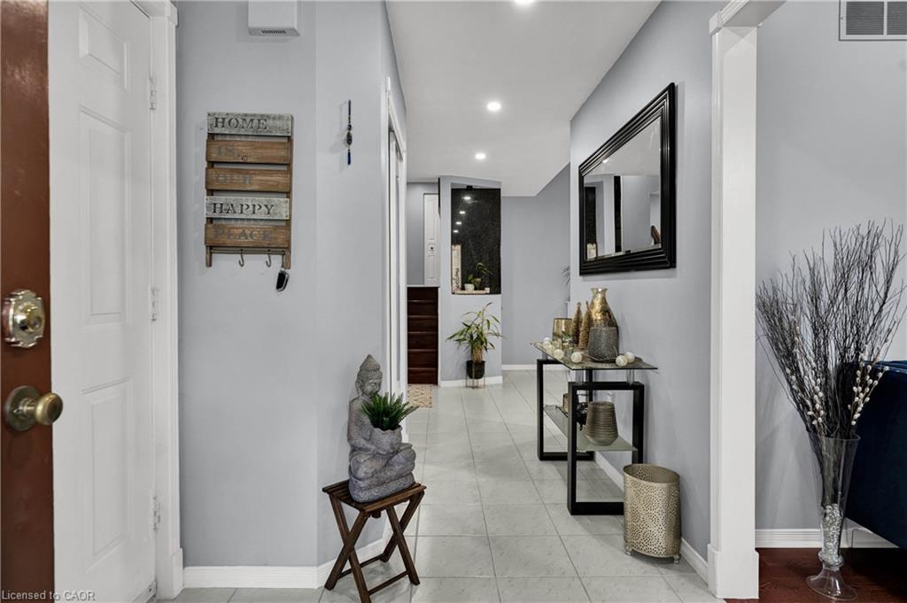 52 Dawn Crescent Property Photo 5