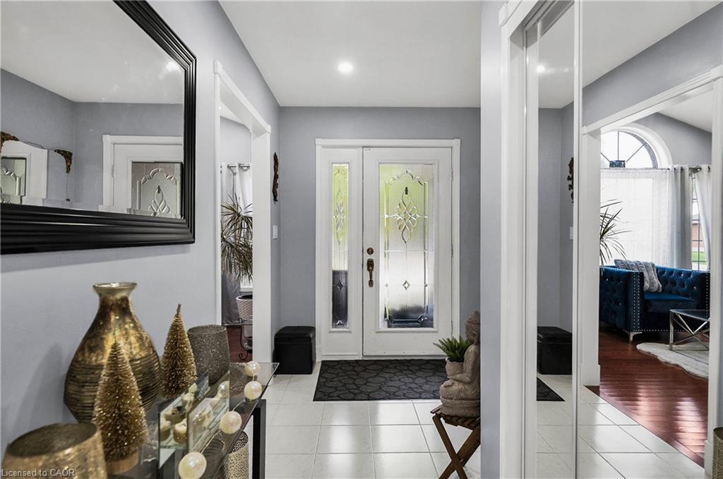 52 Dawn Crescent Property Photo 6