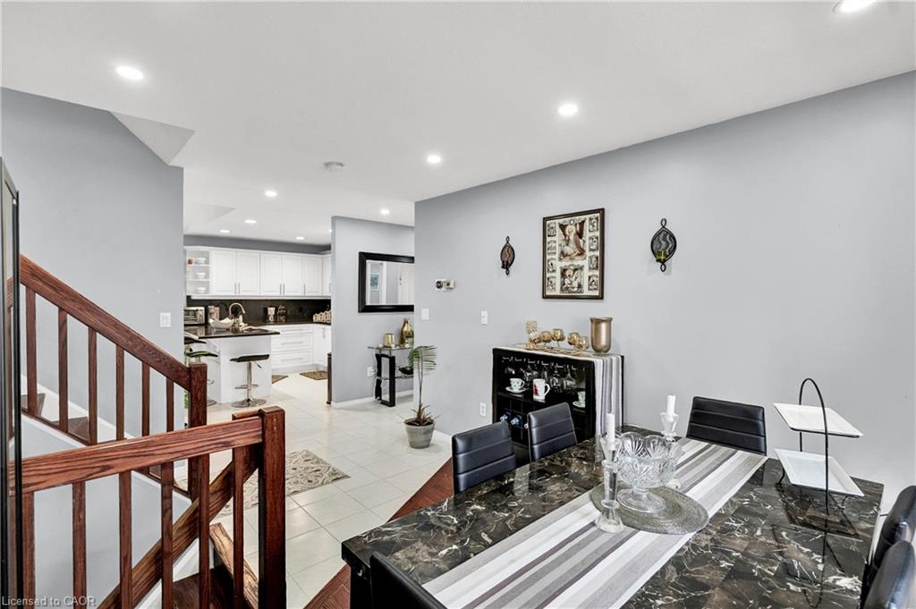 52 Dawn Crescent Property Photo 11