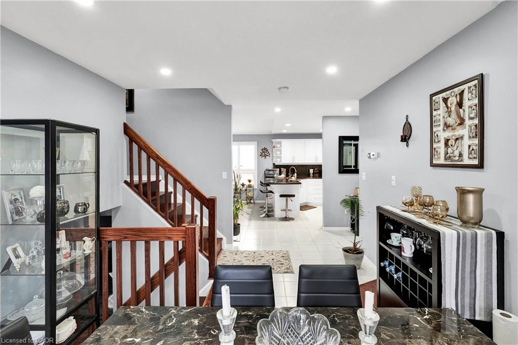 52 Dawn Crescent Property Photo 12