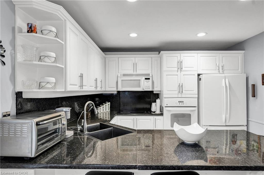 52 Dawn Crescent Property Photo 15