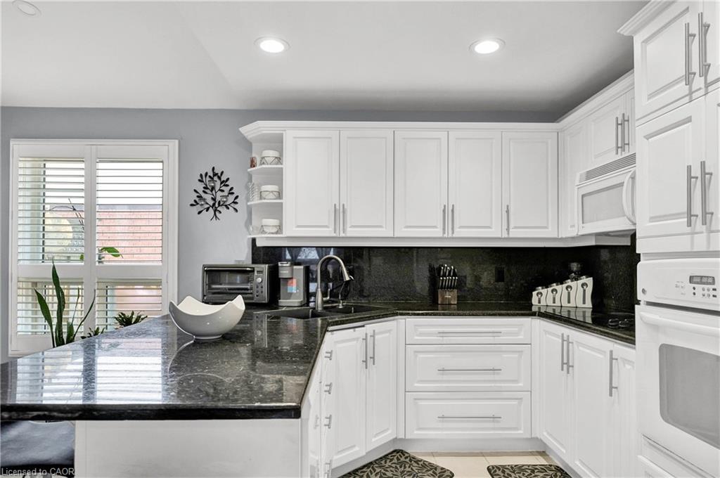 52 Dawn Crescent Property Photo 16