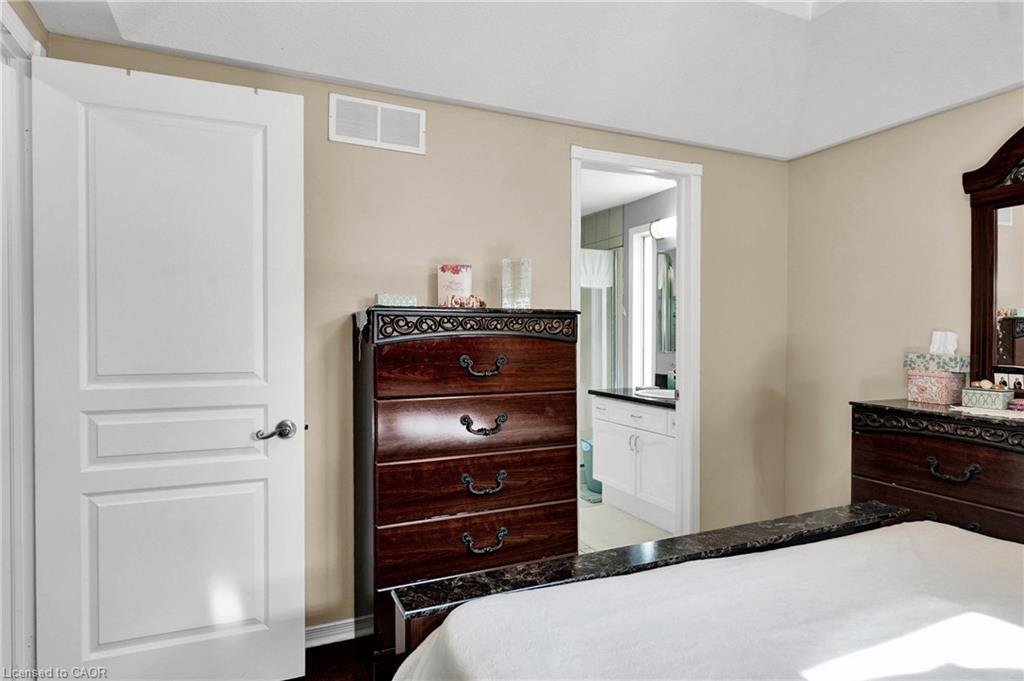 52 Dawn Crescent Property Photo 20