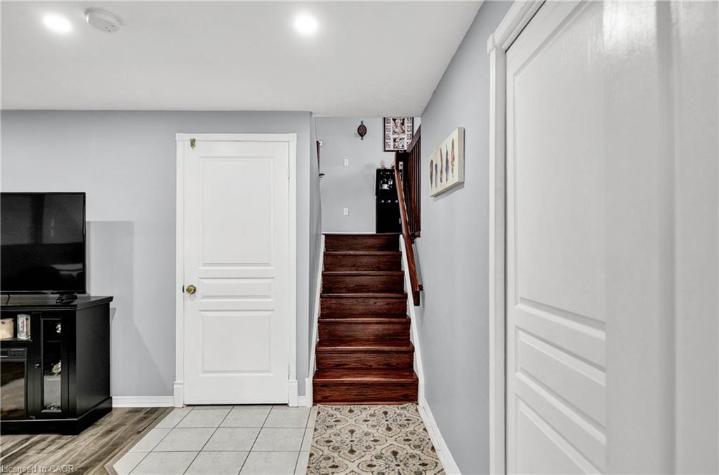 52 Dawn Crescent Property Photo 26