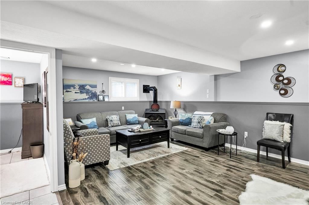 52 Dawn Crescent Property Photo 27