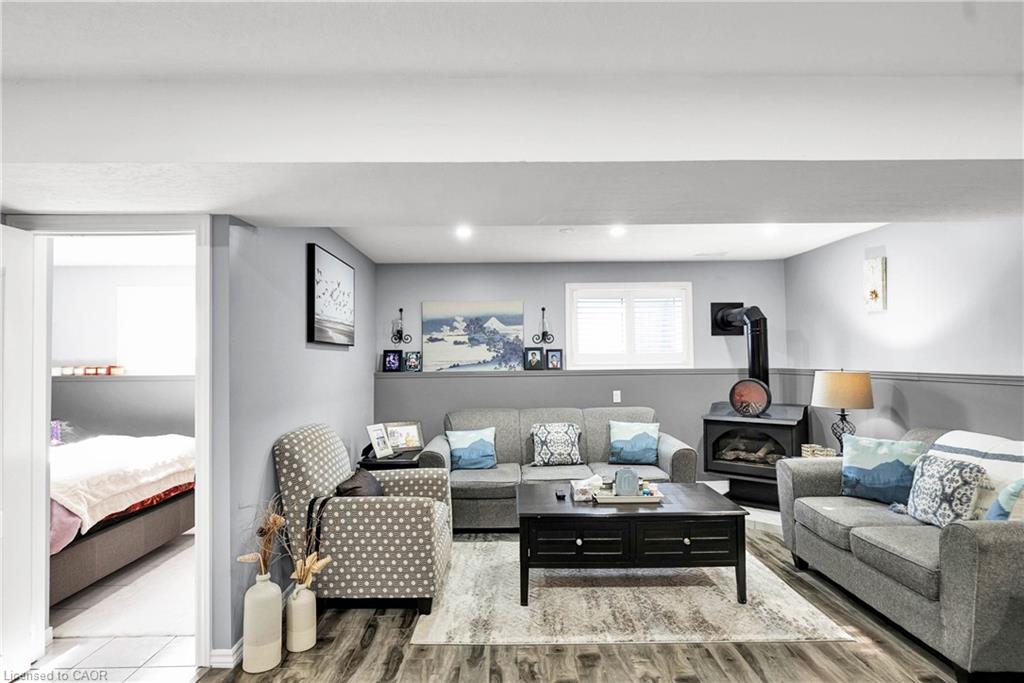 52 Dawn Crescent Property Photo 28