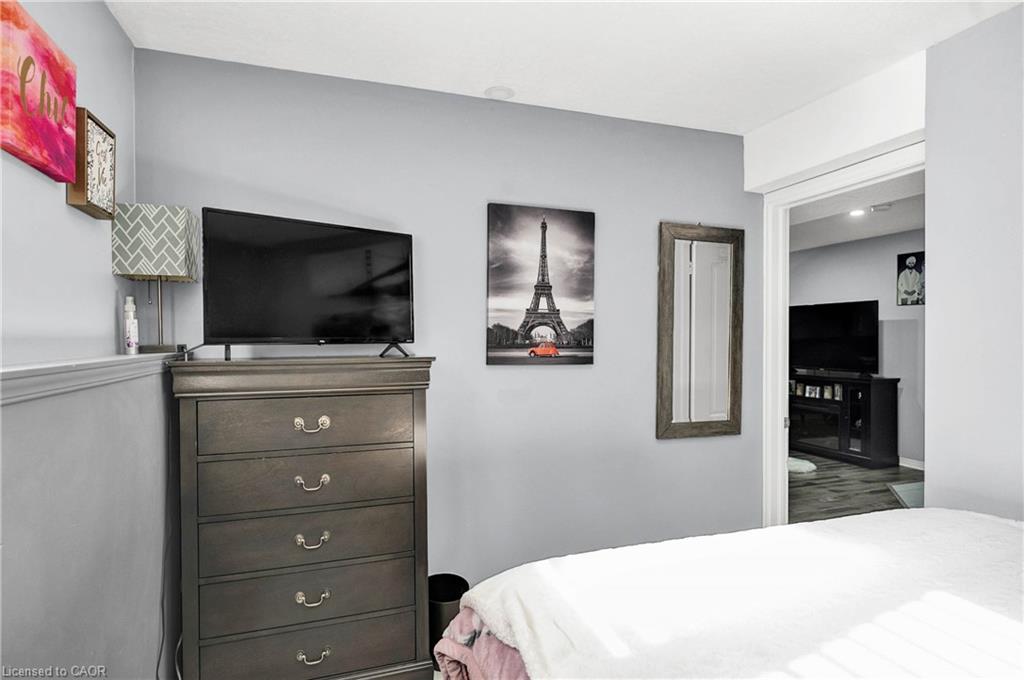 52 Dawn Crescent Property Photo 32