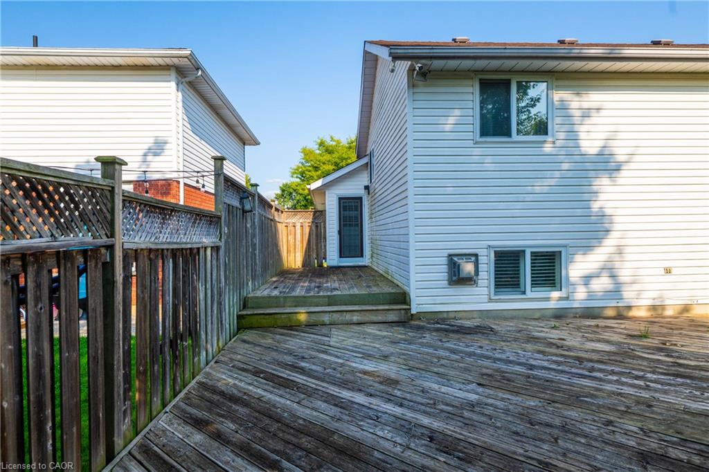 52 Dawn Crescent Property Photo 37