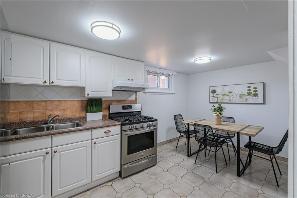 106 Wood Street Property Photo 21