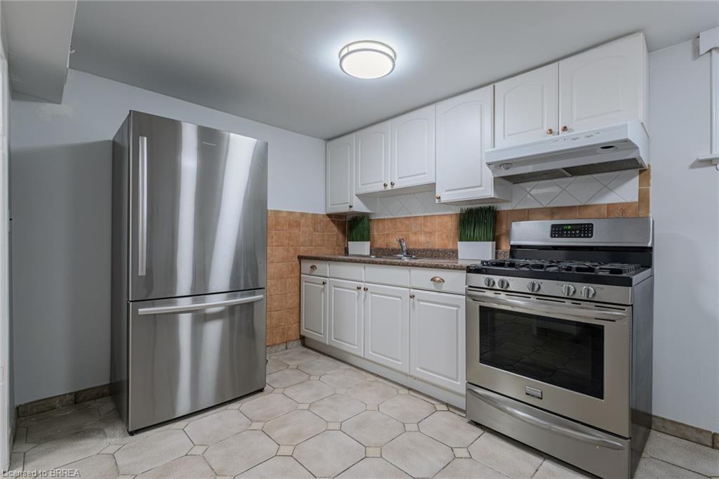 106 Wood Street Property Photo 23