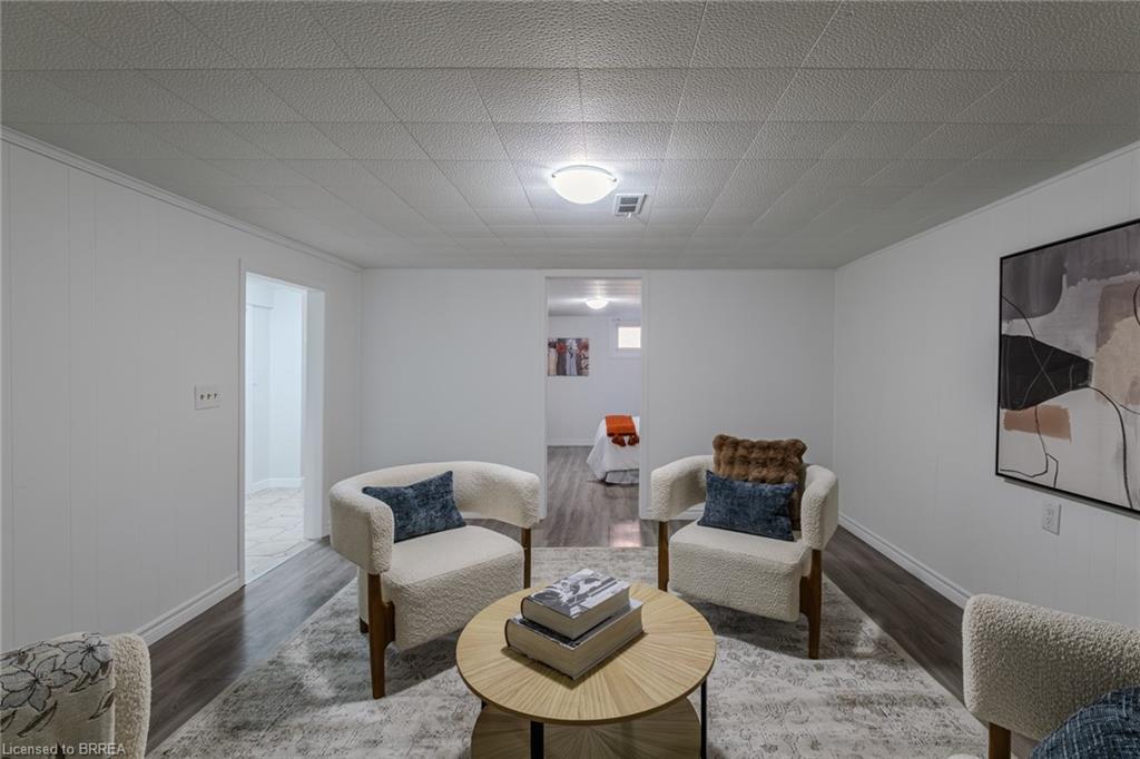 106 Wood Street Property Photo 25