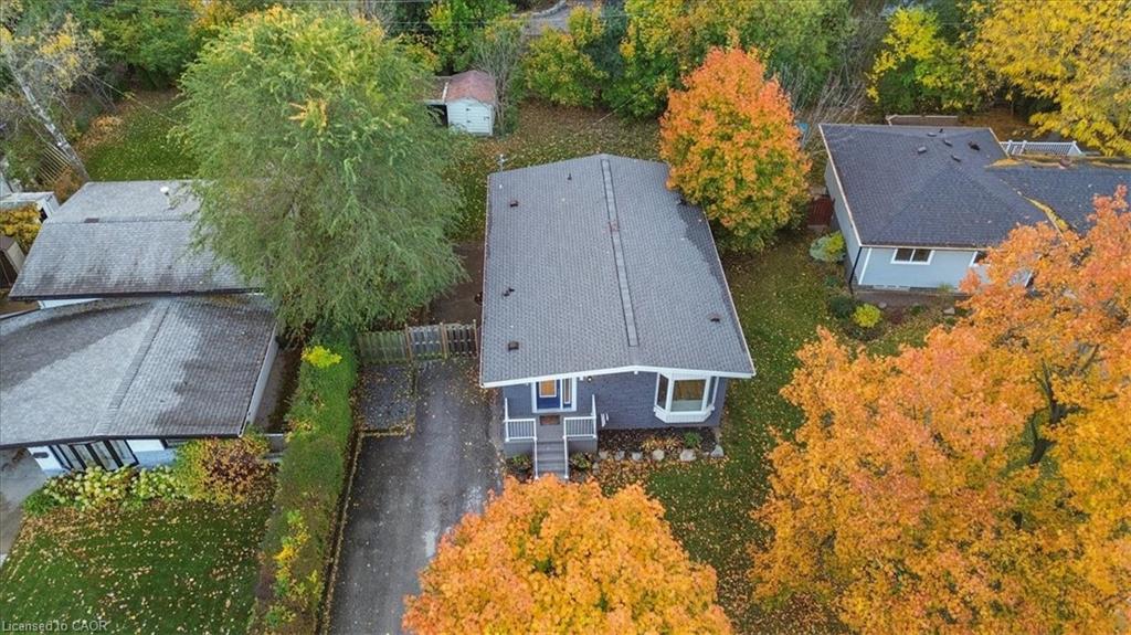 418 Norrie Crescent Property Photo 4