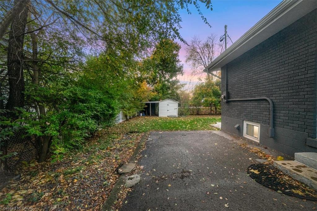 418 Norrie Crescent Property Photo 35