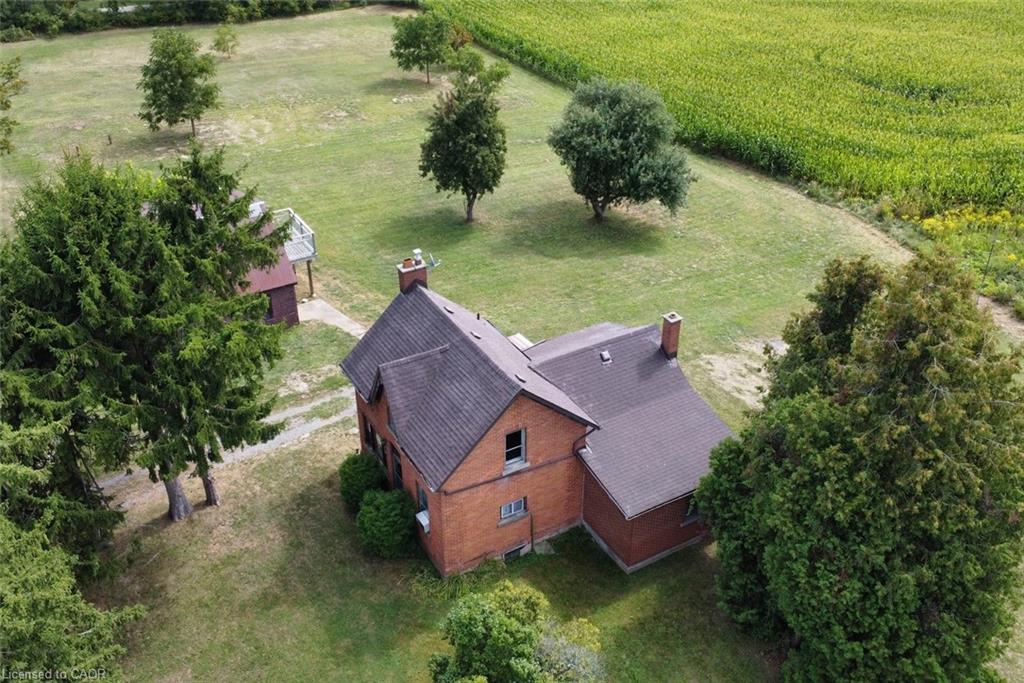 8125 Dickenson Road E Property Photo 10