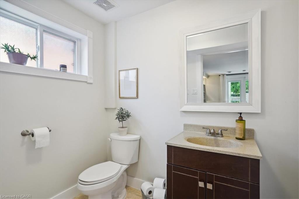 70 Country Club Drive Property Photo 22