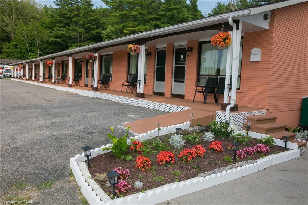 299 15 Highway Property Photo 3