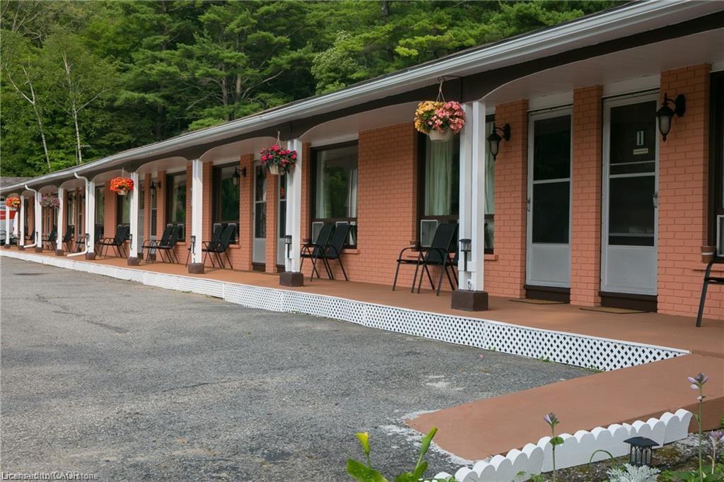 299 15 Highway Property Photo 7