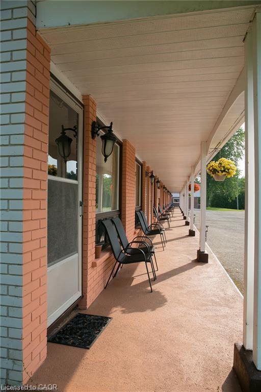 299 15 Highway Property Photo 10